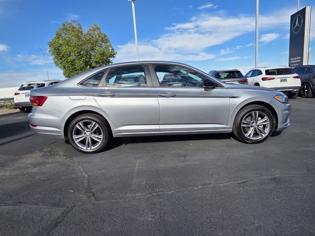 2019 Volkswagen Jetta R-Line photo 8