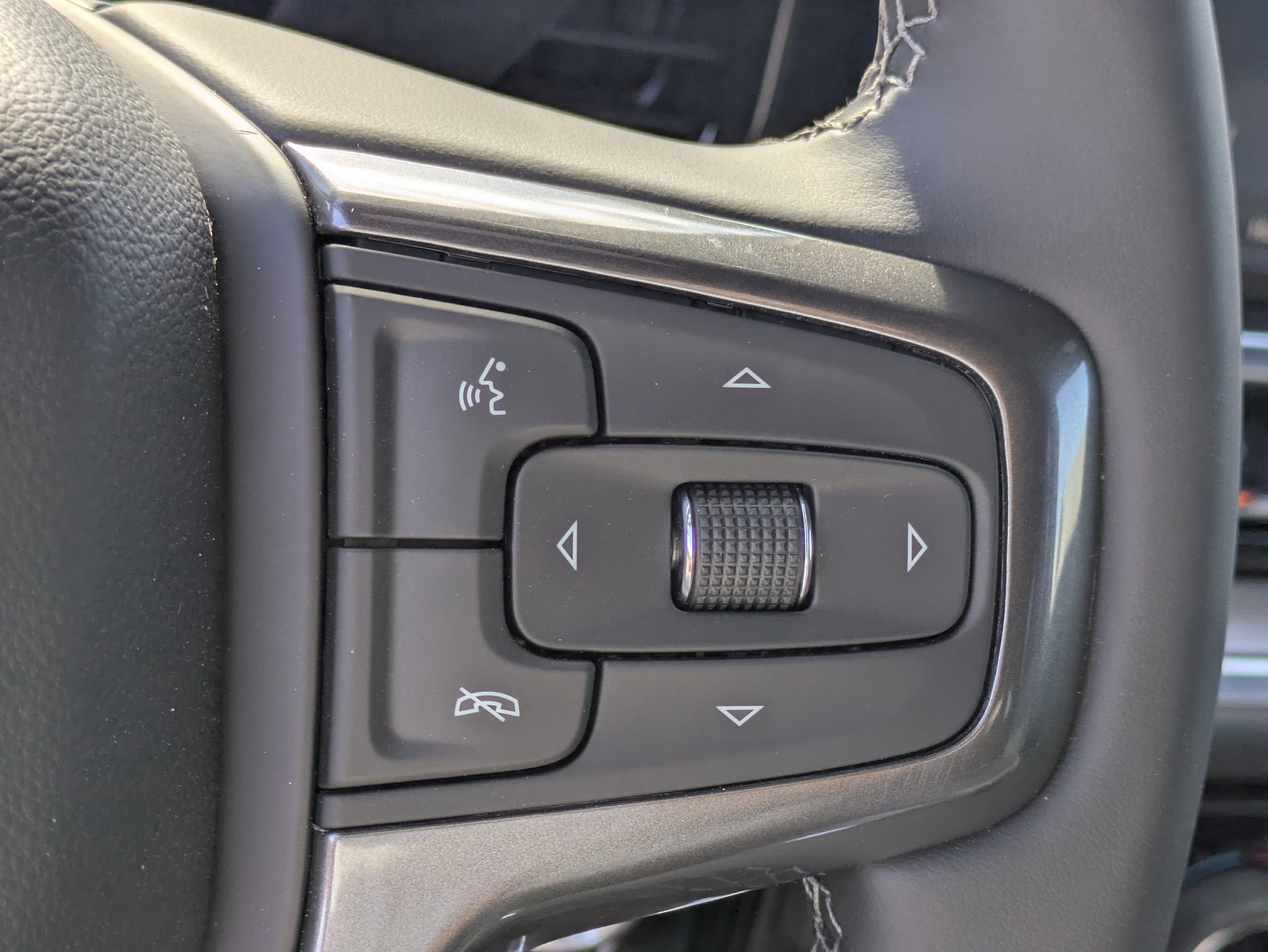 2026 Chevrolet Silverado 3500HD High Country photo 3