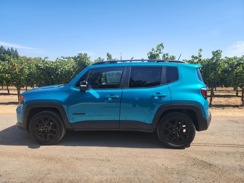 2022 Jeep Renegade Altitude photo 3