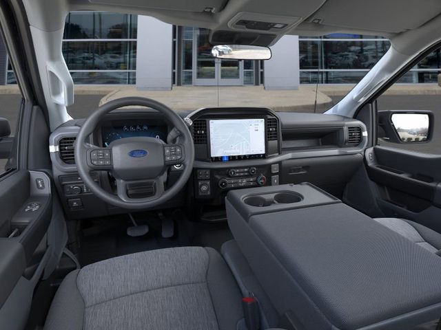 2025 Ford F-150 XL photo 8
