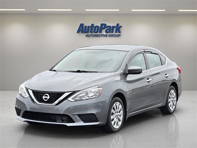 2019 Nissan Sentra S photo 3