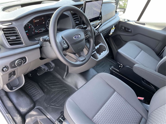 2025 Ford Transit photo 4