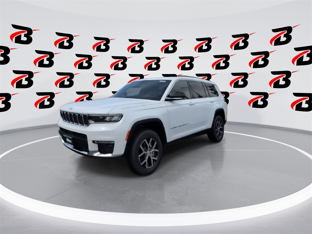 2025 Jeep Grand Cherokee Limited photo 3