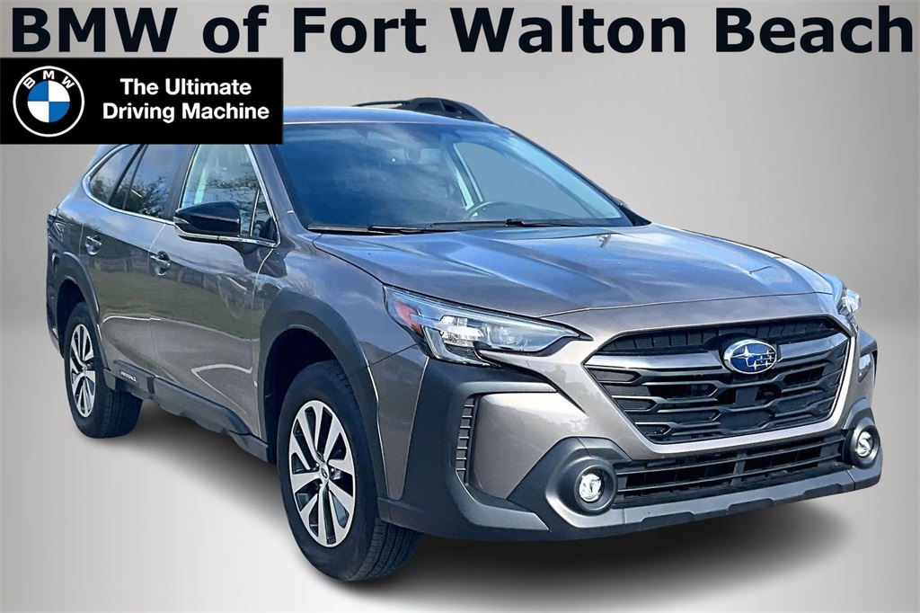 2023 Subaru Outback Premium's photo