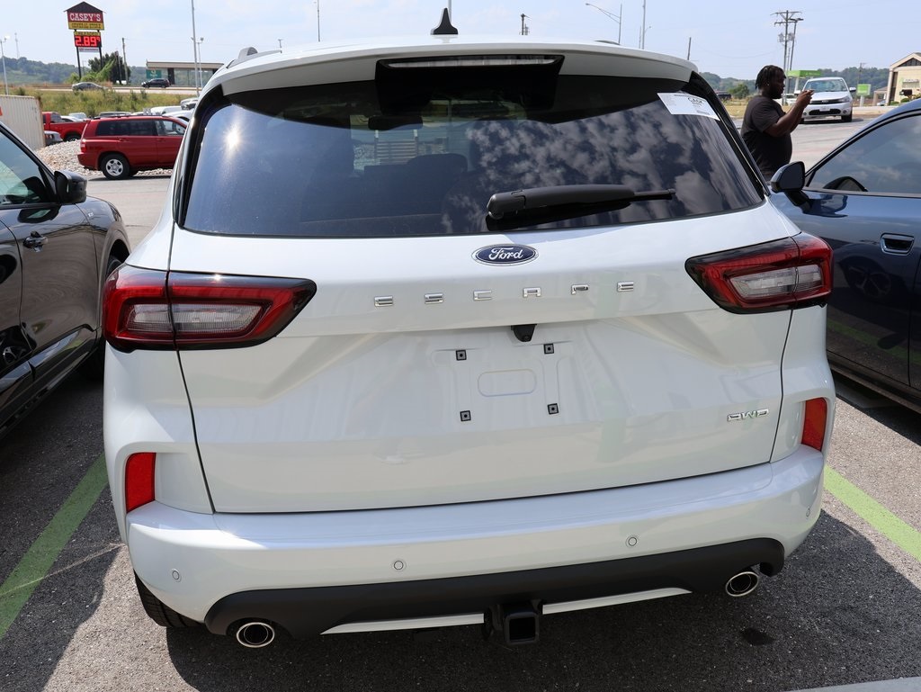 2025 Ford Escape ST-Line Elite photo 9