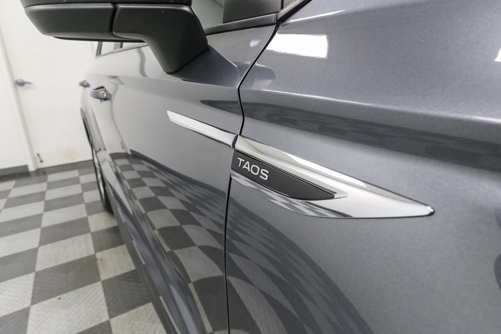 2023 Volkswagen Taos S photo 3