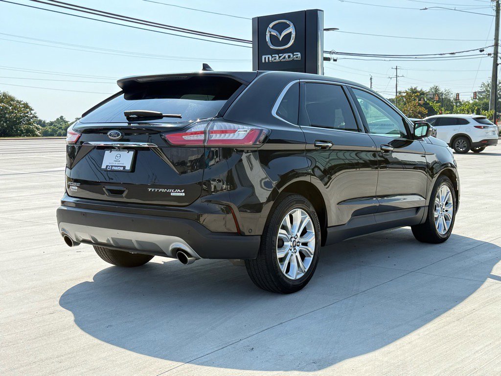 2020 Ford Edge Titanium photo 5