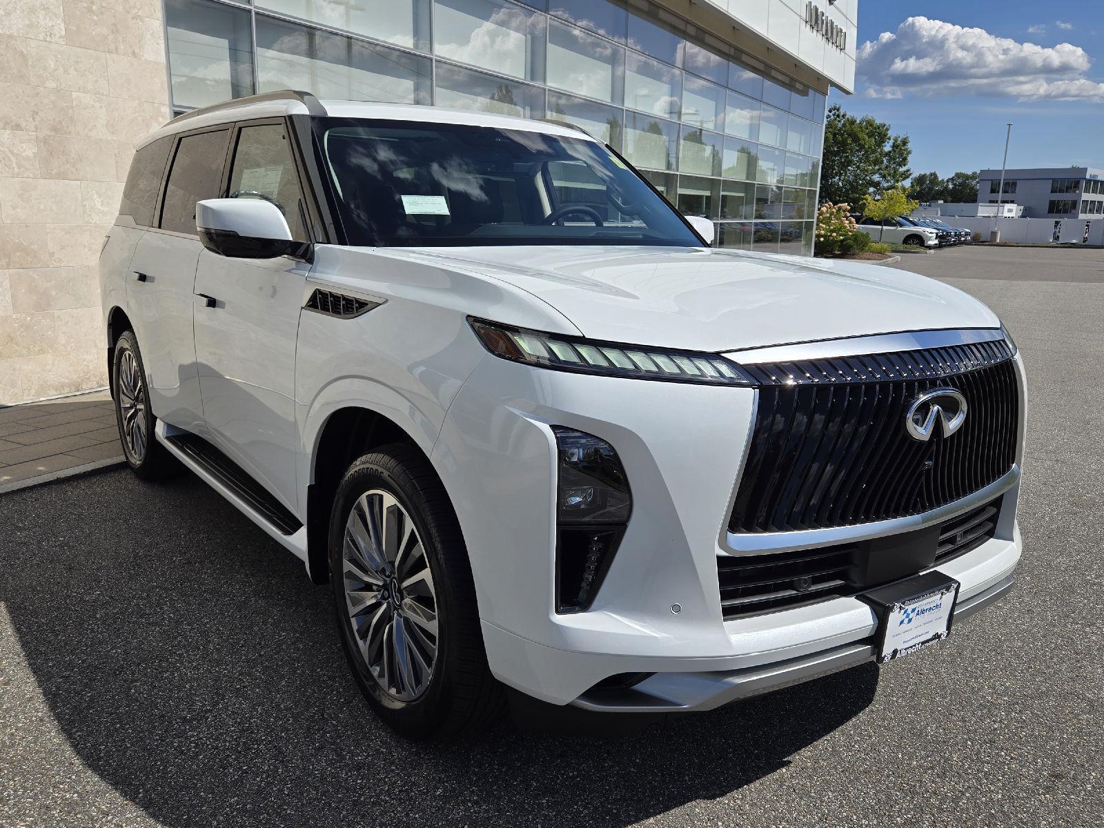 2026 Infiniti QX80 Luxe photo 15