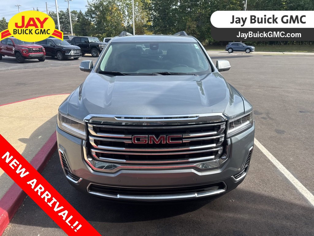 2023 Gmc Acadia SLE photo 2