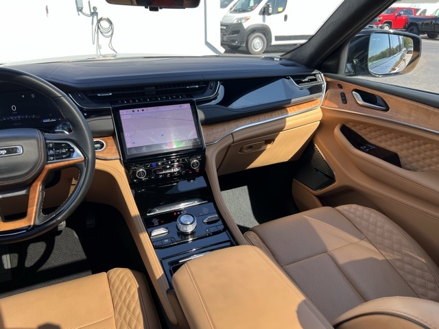 2024 Jeep Grand Cherokee L Summit photo 21