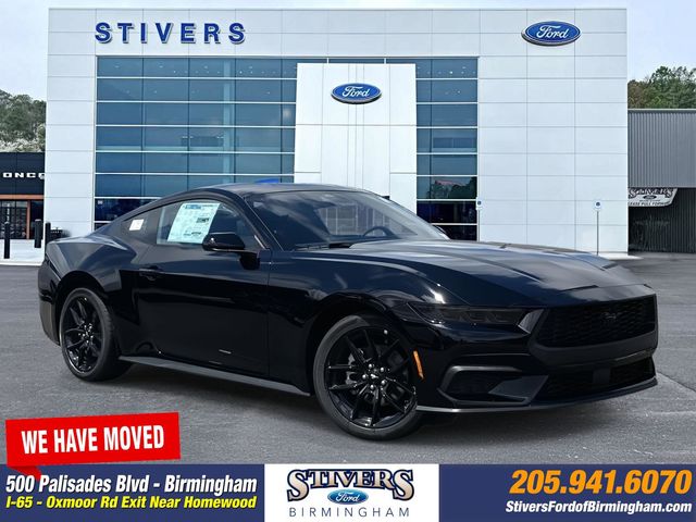 2025 Ford Mustang EcoBoost's photo