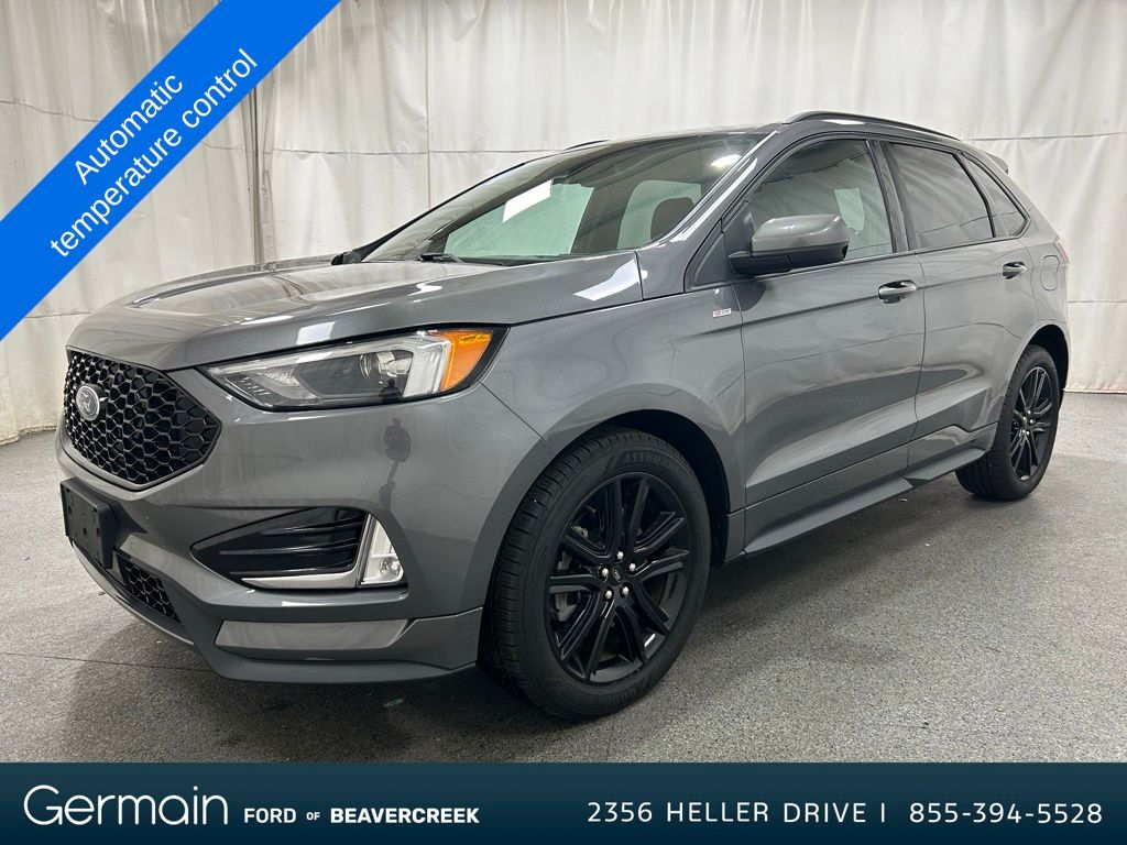 2021 Ford Edge ST photo 3