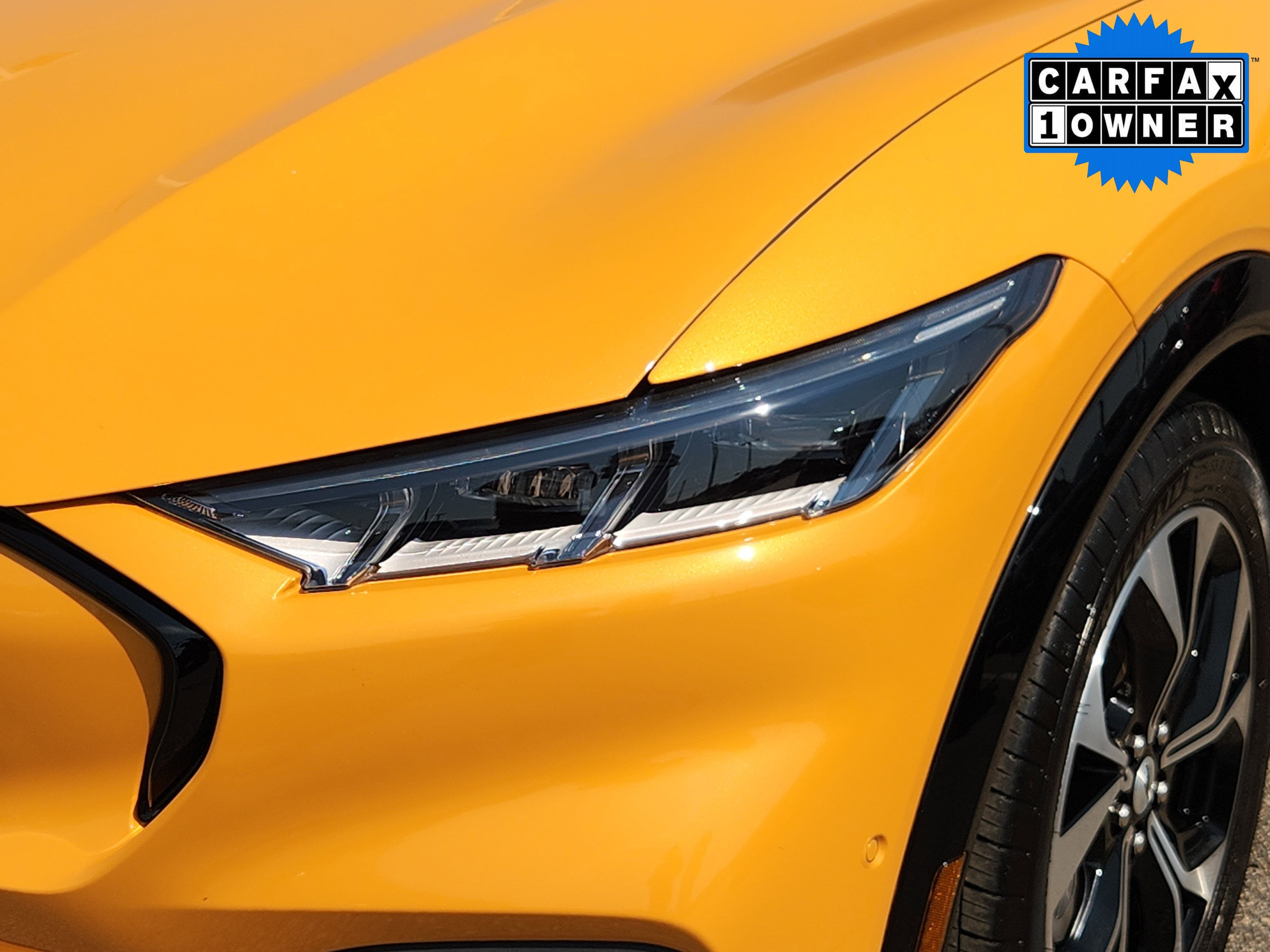 2023 Ford Mustang Mach-E Premium photo 2