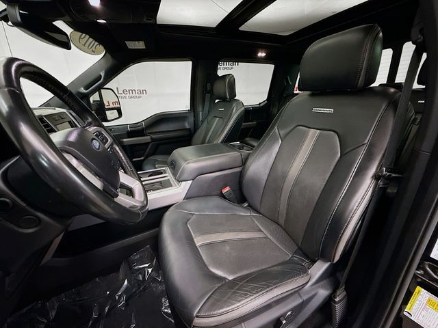 2019 Ford F-150 Platinum photo 19