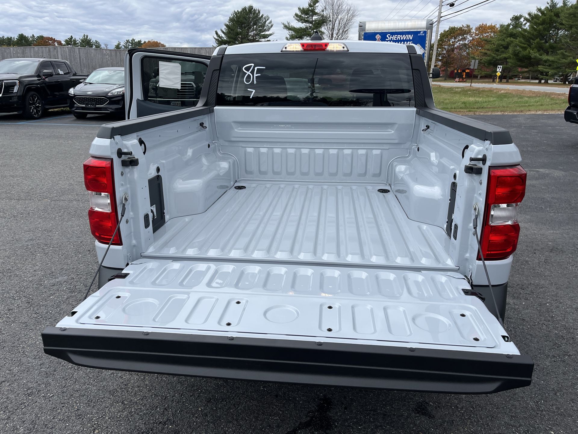 2025 Ford Maverick XLT photo 2