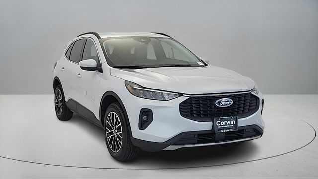 2026 Ford Escape PHEV's photo