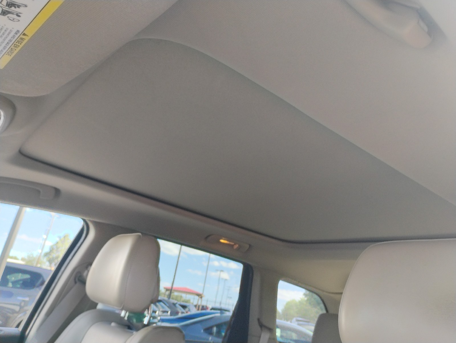 Used 2014 Bright White Clearcoat Jeep Limited image 22