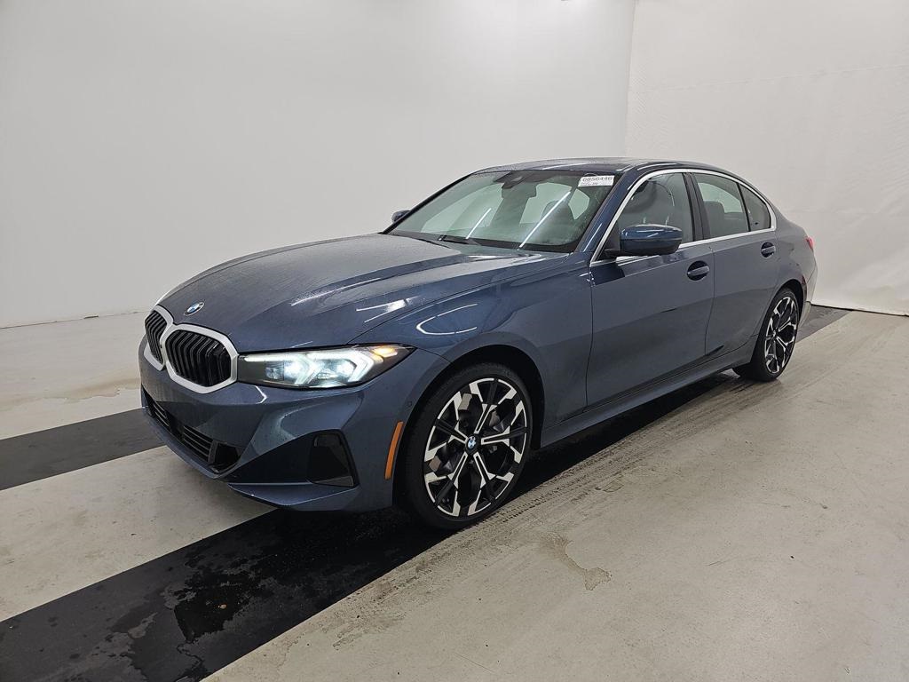 2025 BMW 3 Series 330i's photo