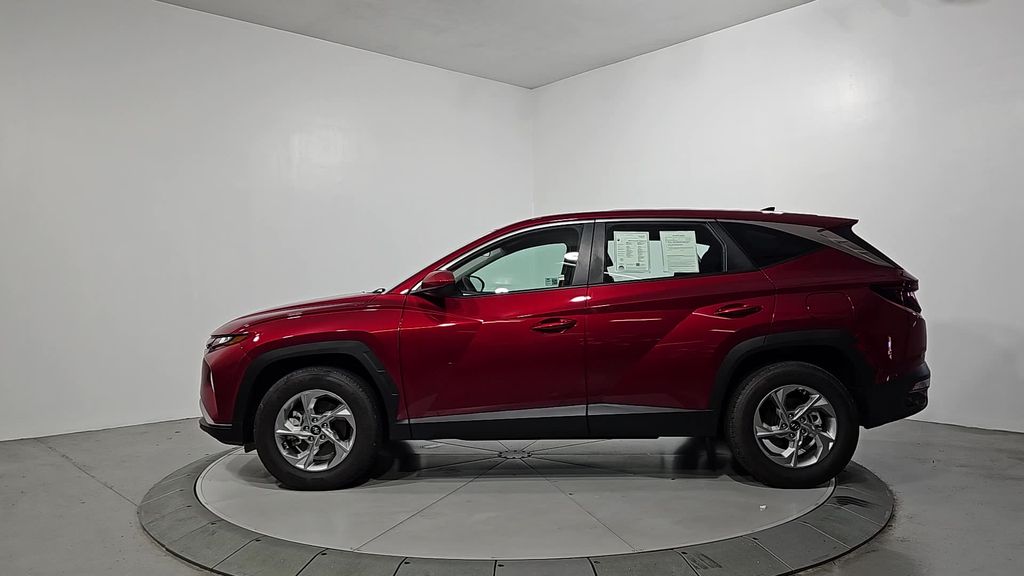 2024 Hyundai Tucson SE photo 2