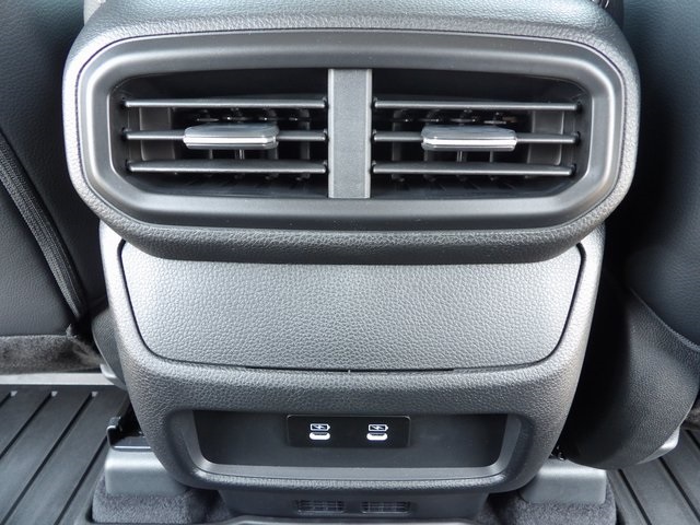 2026 Honda Passport photo 38