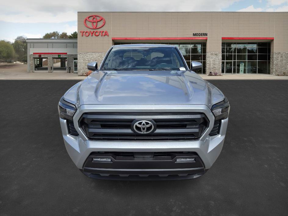 2025 Toyota Tacoma SR5 photo 2