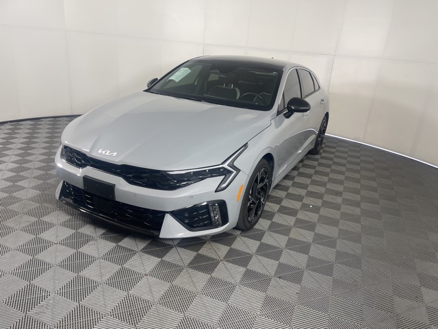 2025 Kia K5 GT-Line photo 2