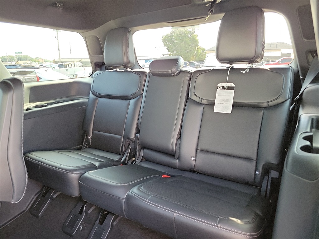 2025 Ford Expedition Platinum photo 9