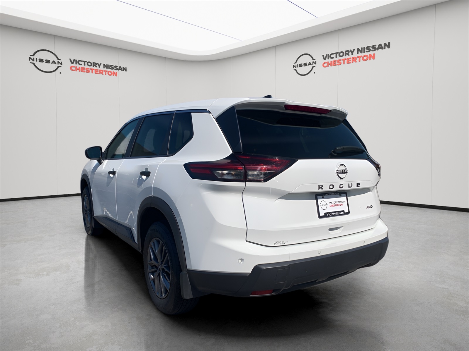 2024 Nissan Rogue S photo 2