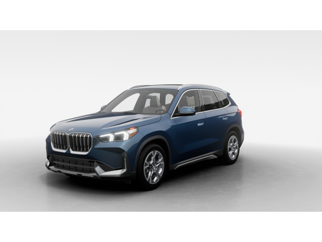 2026 BMW X1 28i's photo