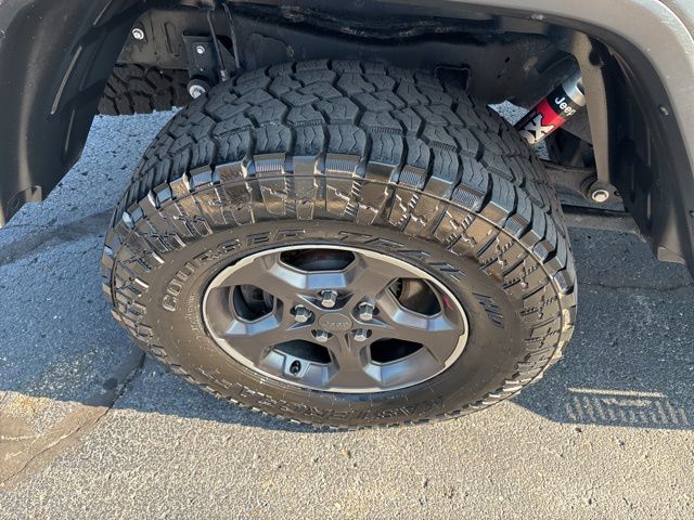 2020 Jeep Gladiator Rubicon photo 14
