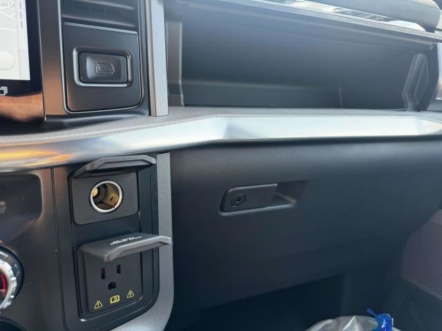 2025 Ford F-150 Lariat photo 23