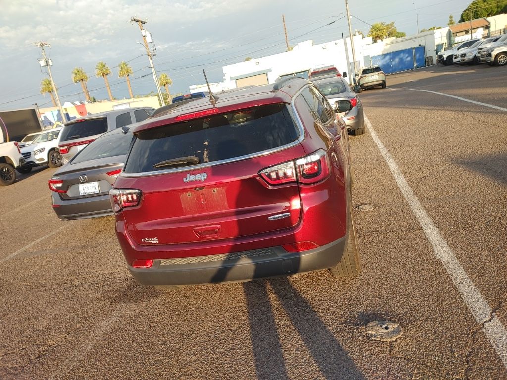 2022 Jeep Compass Latitude photo 8