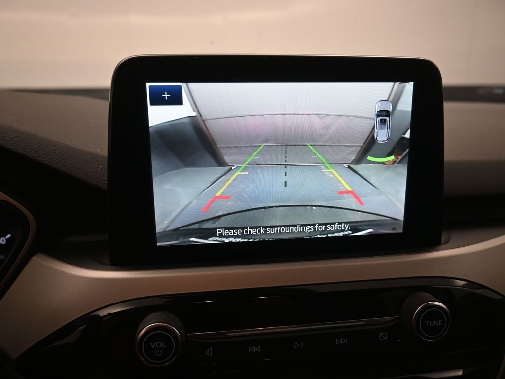 2021 Ford Escape SEL photo 3