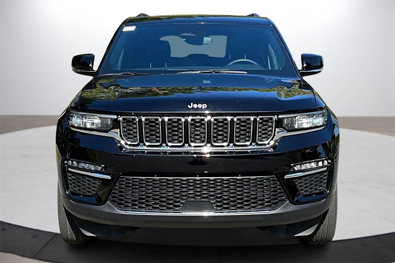 2024 Jeep Grand Cherokee Limited photo 3