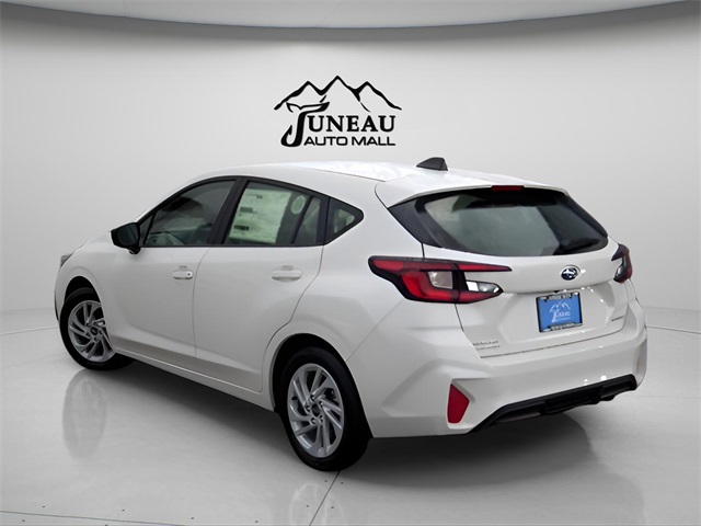 2025 Subaru Impreza Base photo 3