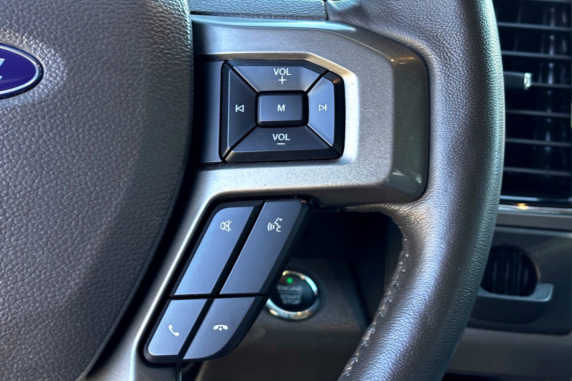2021 Ford Expedition MAX XLT photo 10
