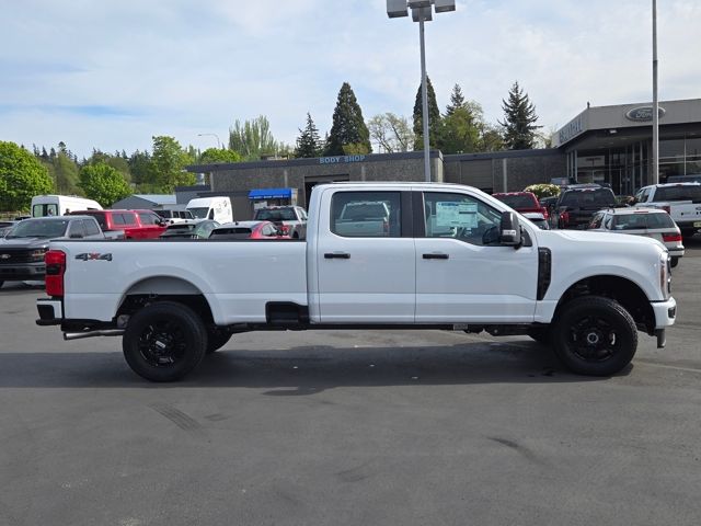 2025 Ford F-350 XL photo 4