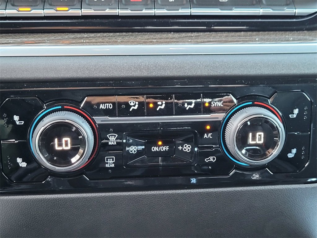 2025 Chevrolet Silverado 1500 RST photo 17