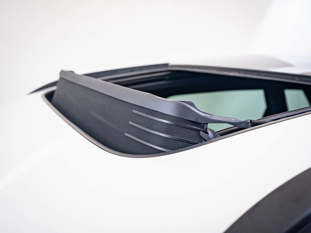 2022 Audi e-tron Premium photo 12