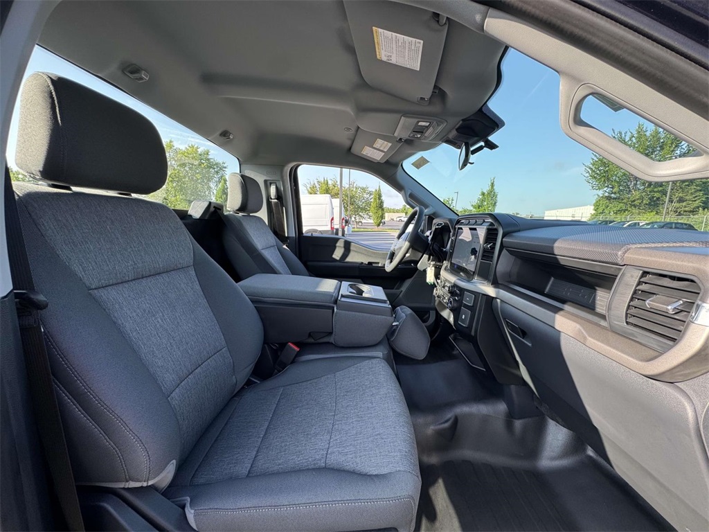 2024 Ford F-150 XL photo 14