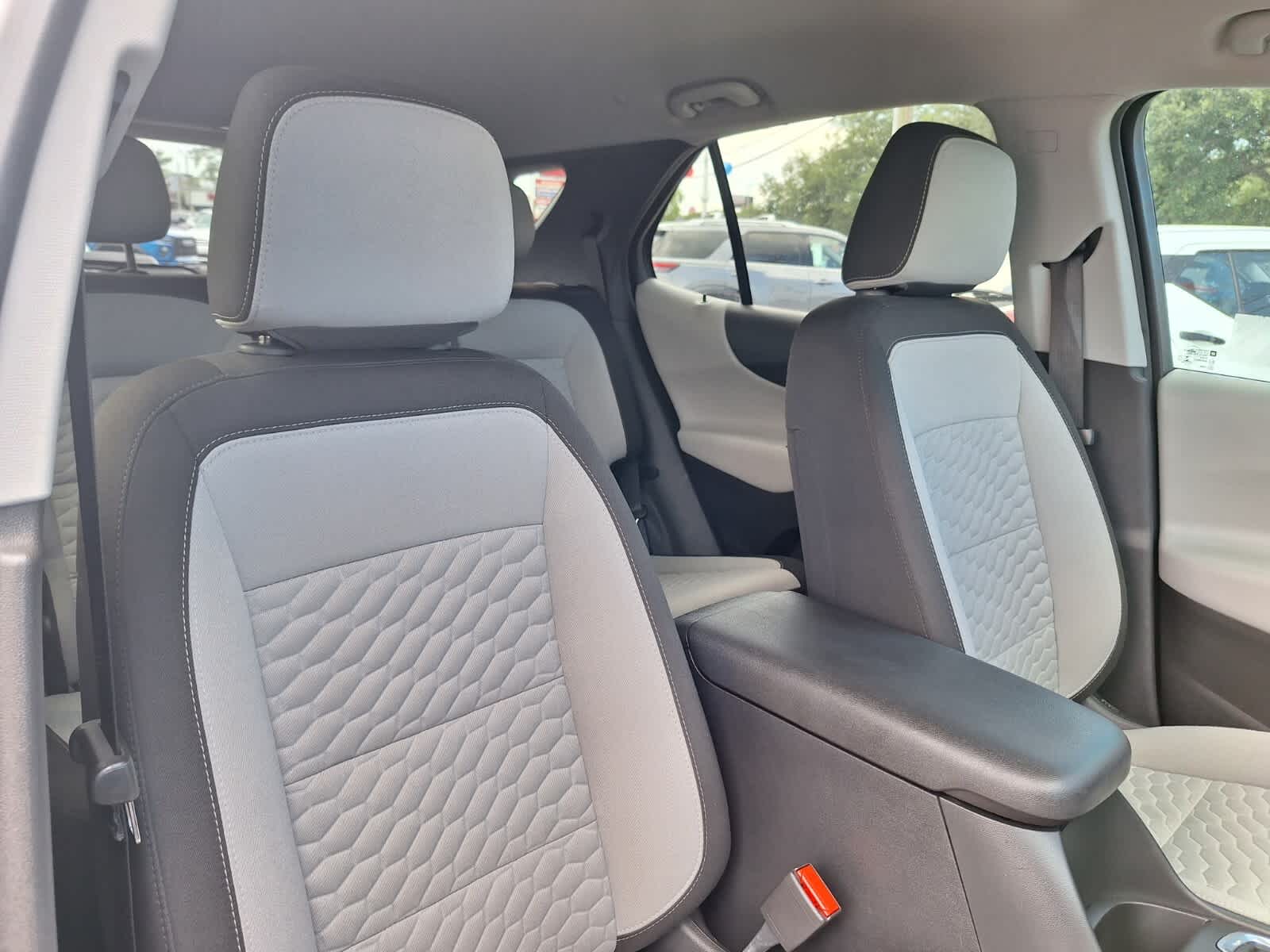 2019 Chevrolet Equinox LS photo 27