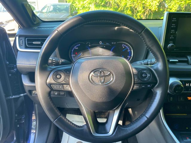 2021 Toyota RAV4 Hybrid XSE photo 17
