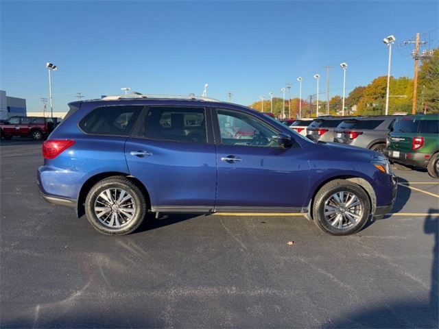 2019 Nissan Pathfinder SL