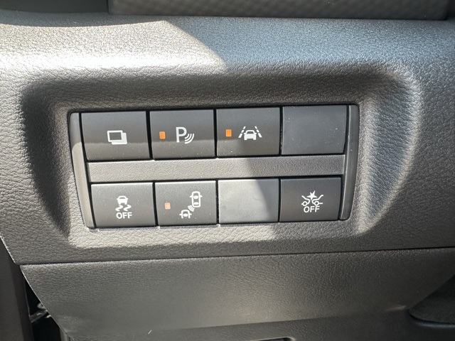 2025 Nissan Kicks Play S photo 20