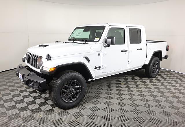 2026 Jeep Gladiator Sport S's photo