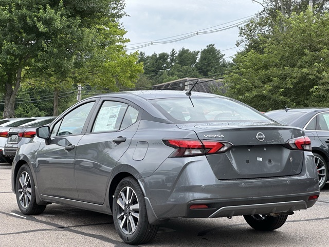 2025 Nissan Versa S photo 3