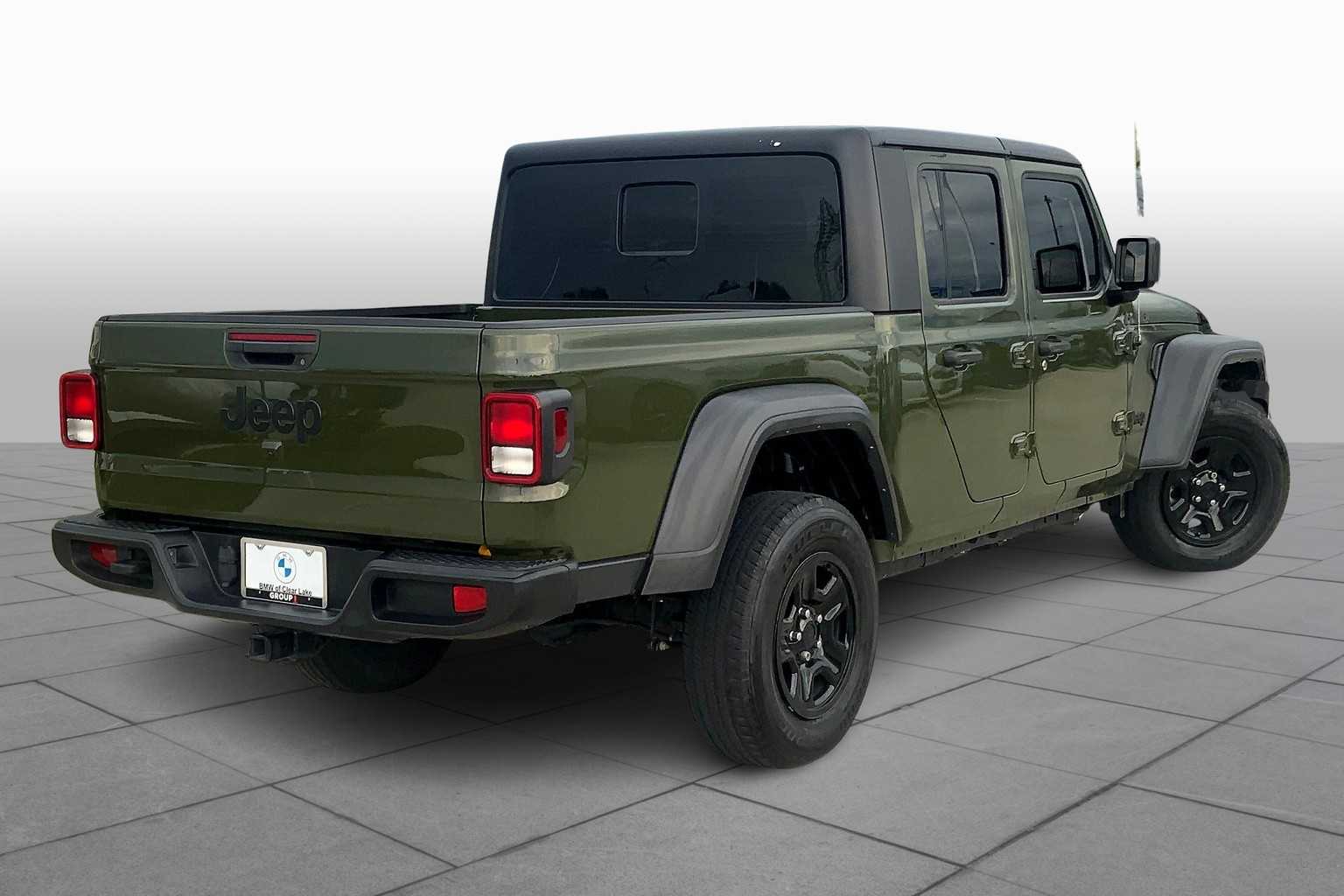 2023 Jeep Gladiator Sport photo 12