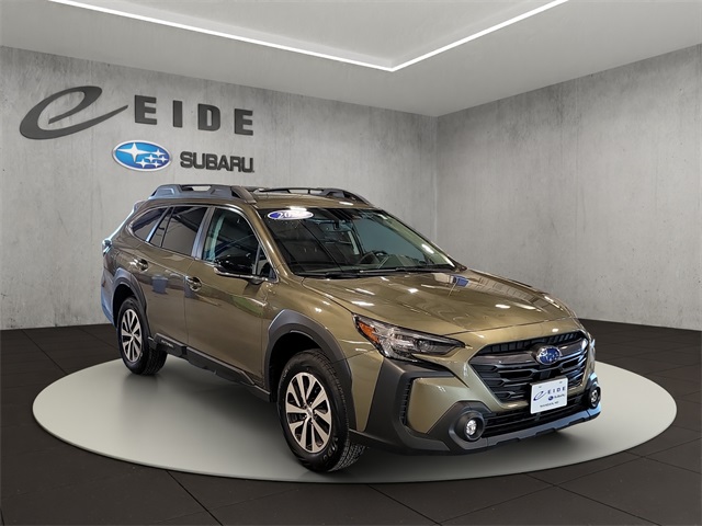 2025 Subaru Outback Premium's photo