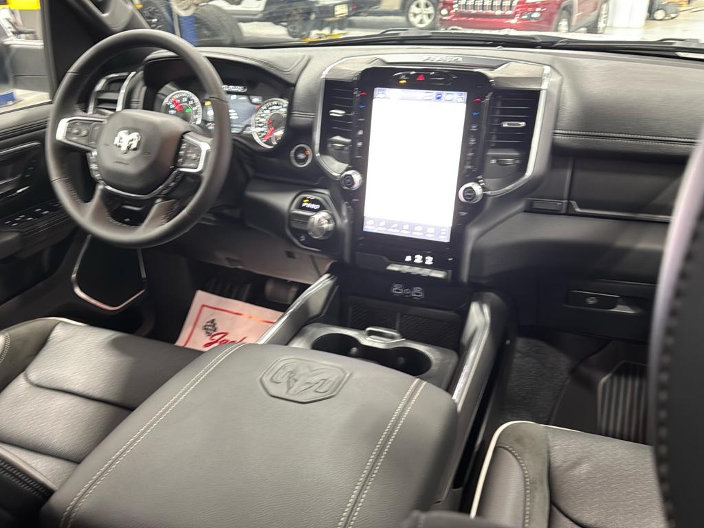 2025 Ram 1500 Laramie photo 10