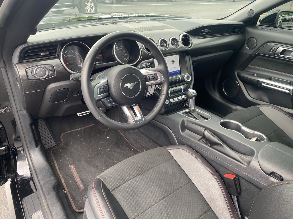 2022 Ford Mustang GT Premium photo 3